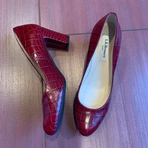 L.K. Bennett Sersha pump